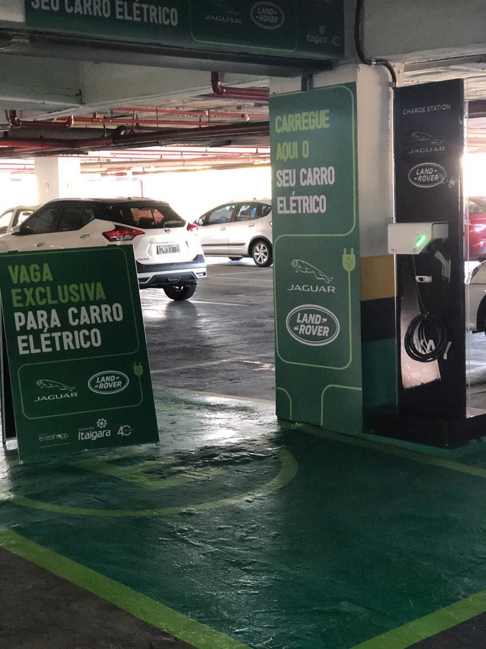 Shopping Itaigara oferece vaga para carro elétrico