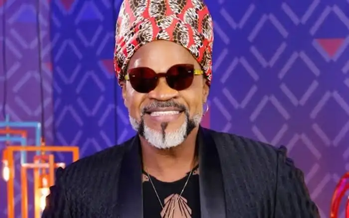 Carlinhos Brown lança performance que originou o álbum Umbalista Verão