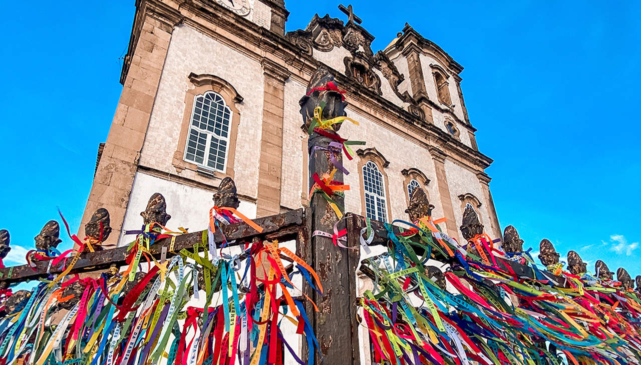 Pandemia: Arquidiocese de Salvador recomenda missas online e adia celebrações