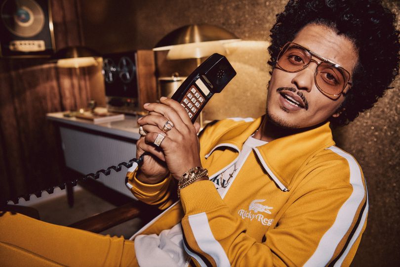 Lacoste lança collab em parceria com Bruno Mars