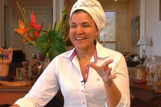 Tereza Paim prepara um Spaghetti à Carbonara em live com Ticiana Barata no quadro ‘Tici Cooks’