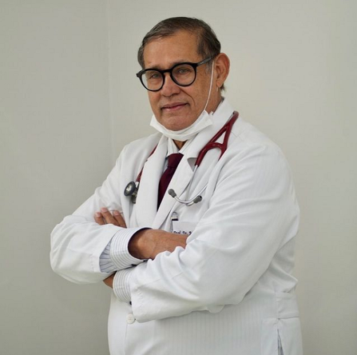 Dr. Roberto Badaró faz alerta aos jovens sobre o Covid-19