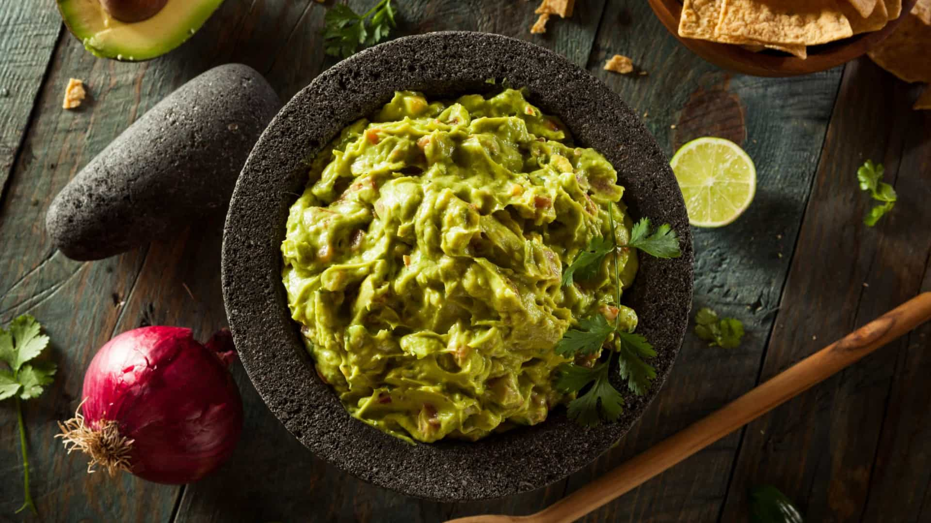 Aprenda a preparar Guacamole com Torradas Integrais