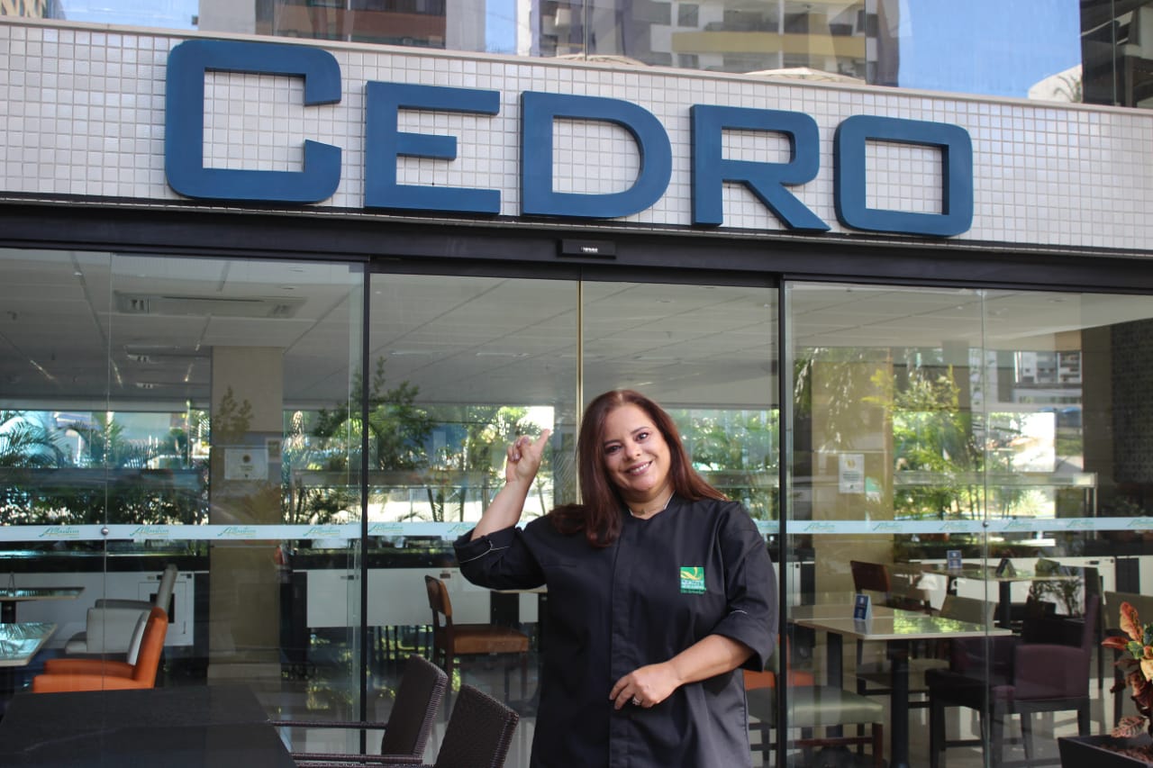 Cedro Restaurante terá feijoada no Dia dos Pais