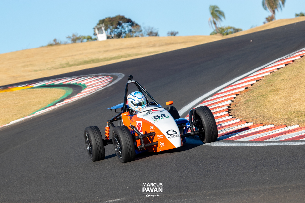 Diogo Moscato disputa 4ª etapa do Campeonato Paulista de Automobilismo neste final de semana