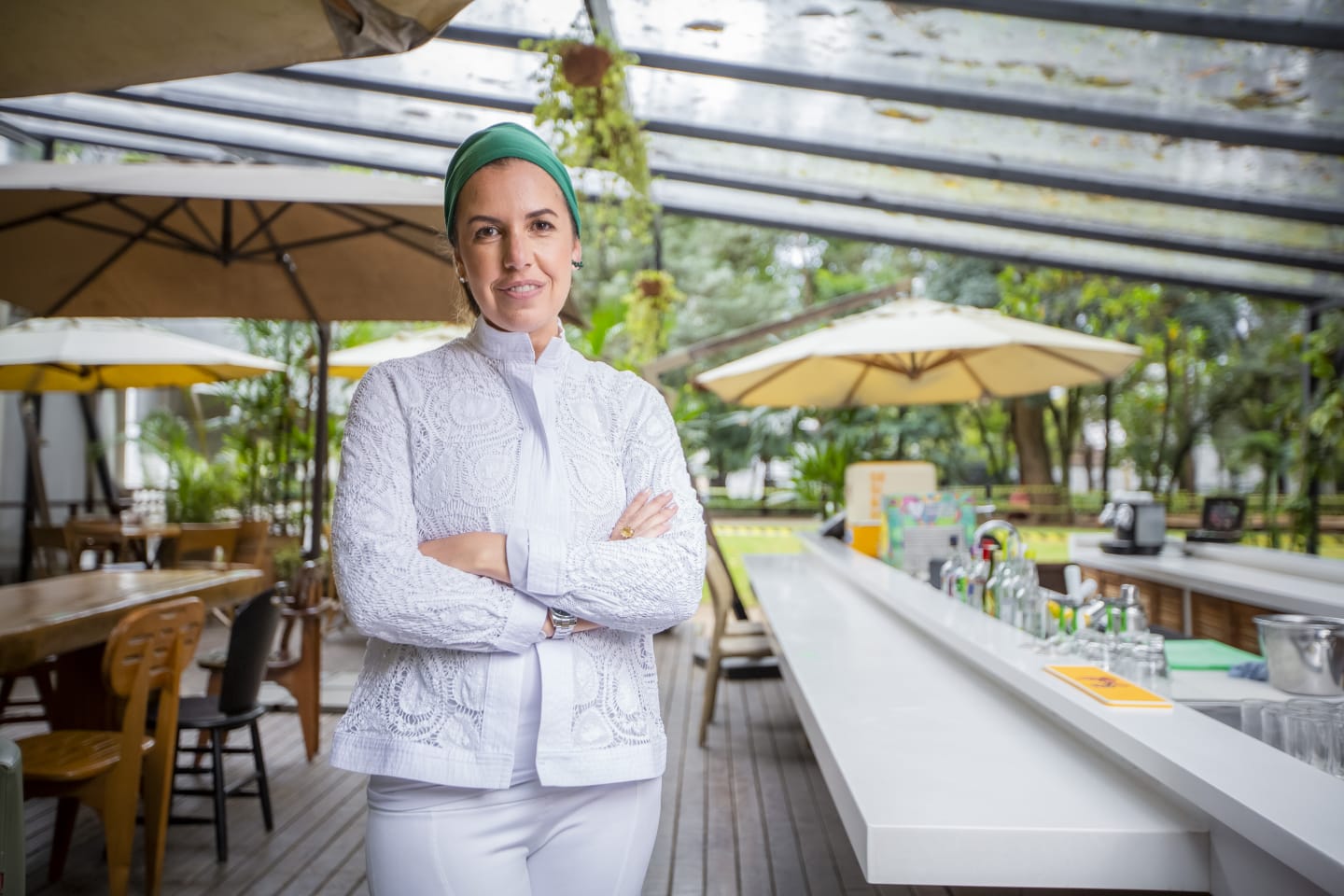 Chef Morena Leite tem receita publicada no livro As Chefes ao lado de outras chefs brasileiras