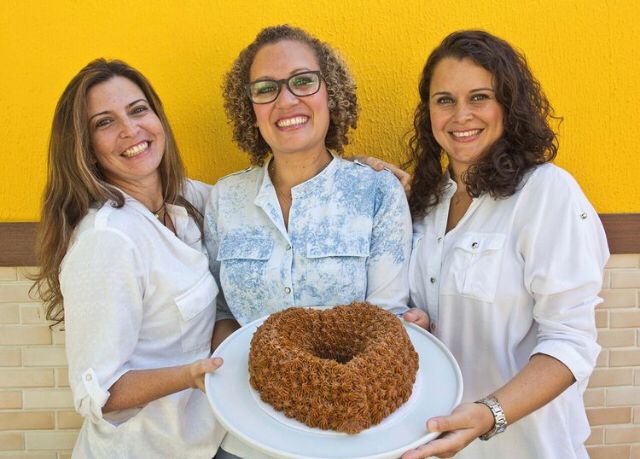 Bolo das Meninas celebra os 105 anos do livro de receitas de bolos e consolida oito anos de atuação