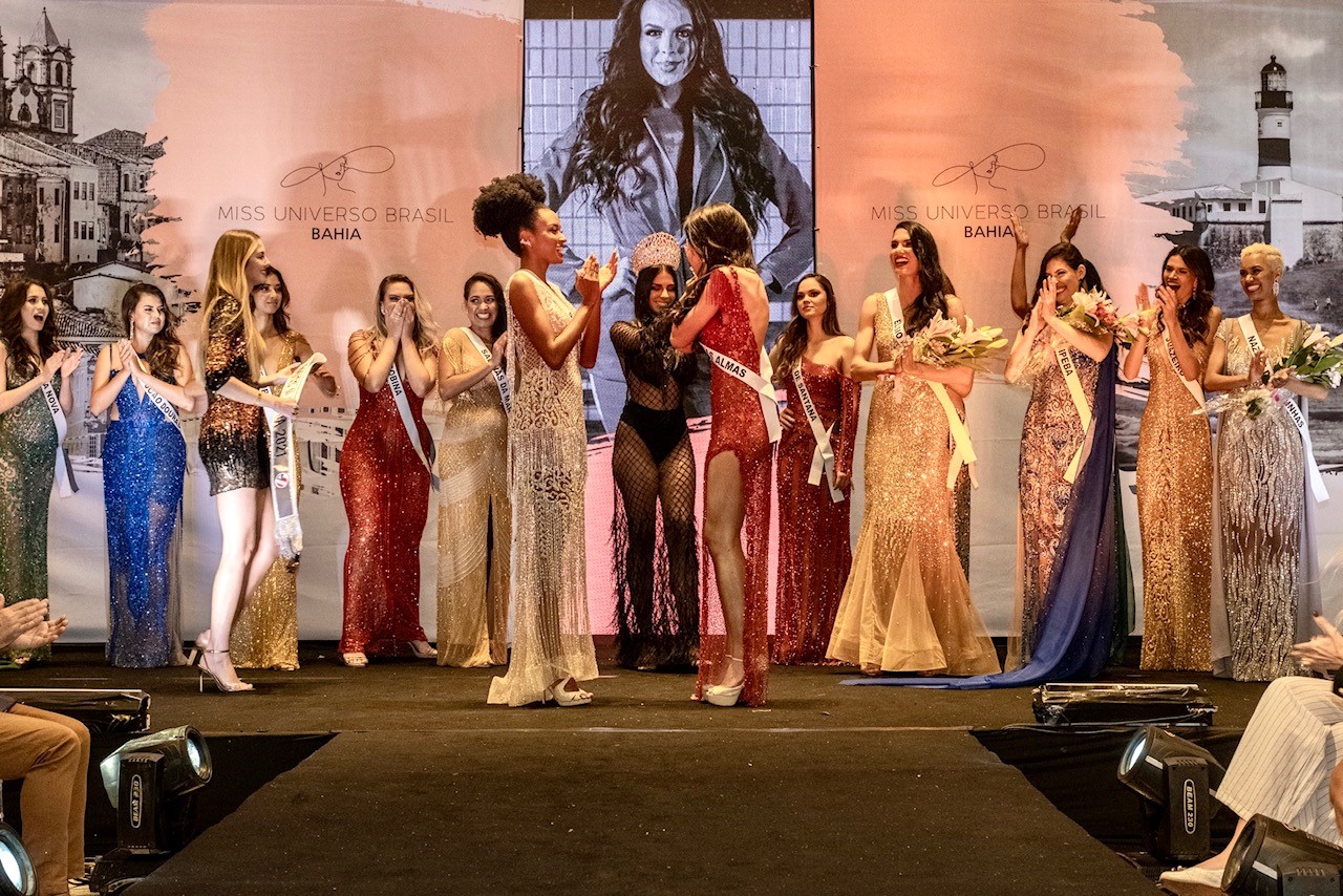 Tainara Bacc é eleita Miss Universo Bahia 2021