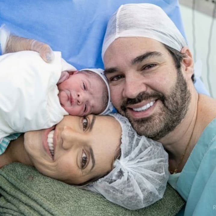 Nathalia Velame deu à luz à Jojô neste domingo