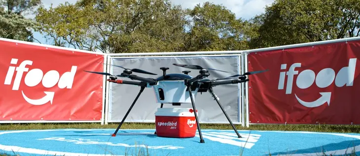 Ifood se torna a primeira empresa autorizada a realizar entregas por meio de drones no Brasil