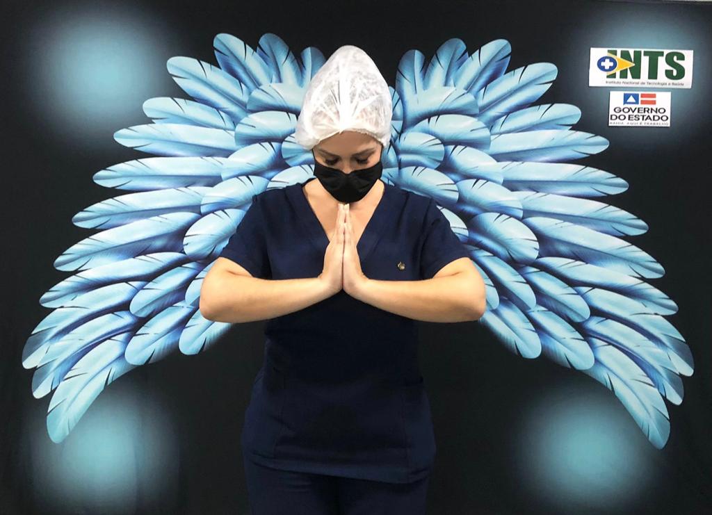 Com asas de anjos, profissionais do Hospital Espanhol comemoram semana da Enfermagem