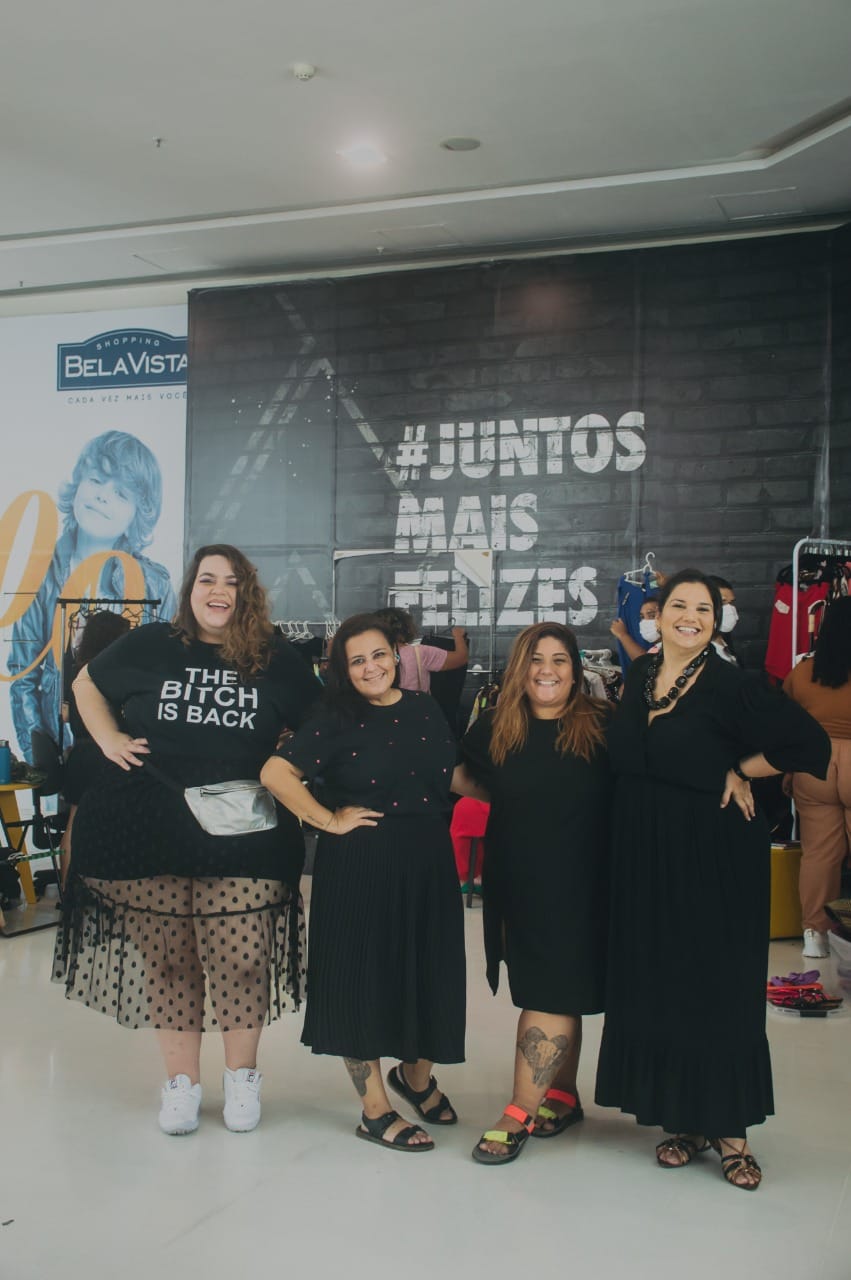 Bazar Gorda Roupa acontece neste domingo com pecas plus size a partir de R$5 no Mariposa