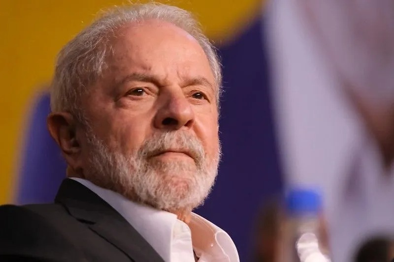 Lula anuncia primeiros ministros que vão compor novo governo