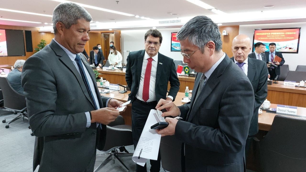 Na China, governador Jerônimo Rodrigues participa de reunião sobre os investimentos da Ponte Salvador-Itaparica