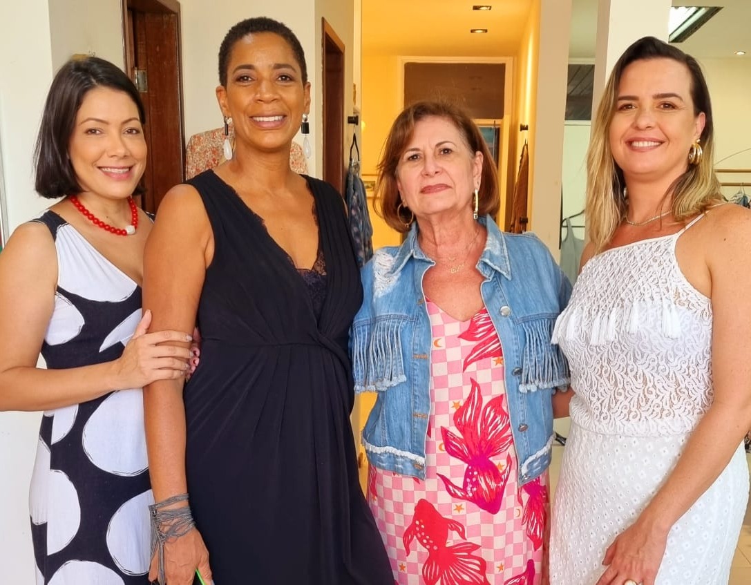 Sra. Madame Brechó e arquiteta Celeste Leão reuniram convidados no brunch de Páscoa