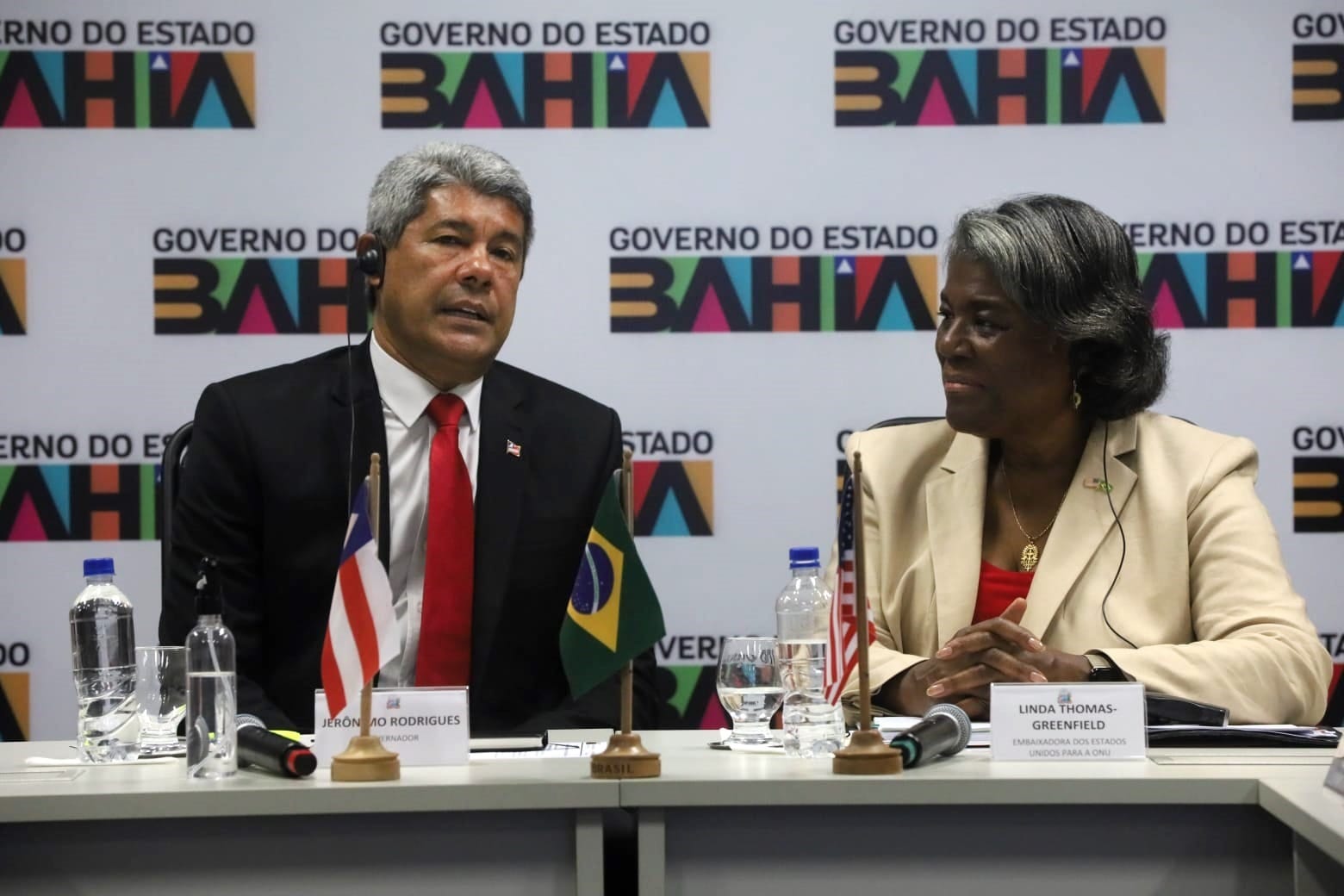 Governador da Bahia recebe embaixadora dos Estados Unidos para discutir cooperação e direitos humanos