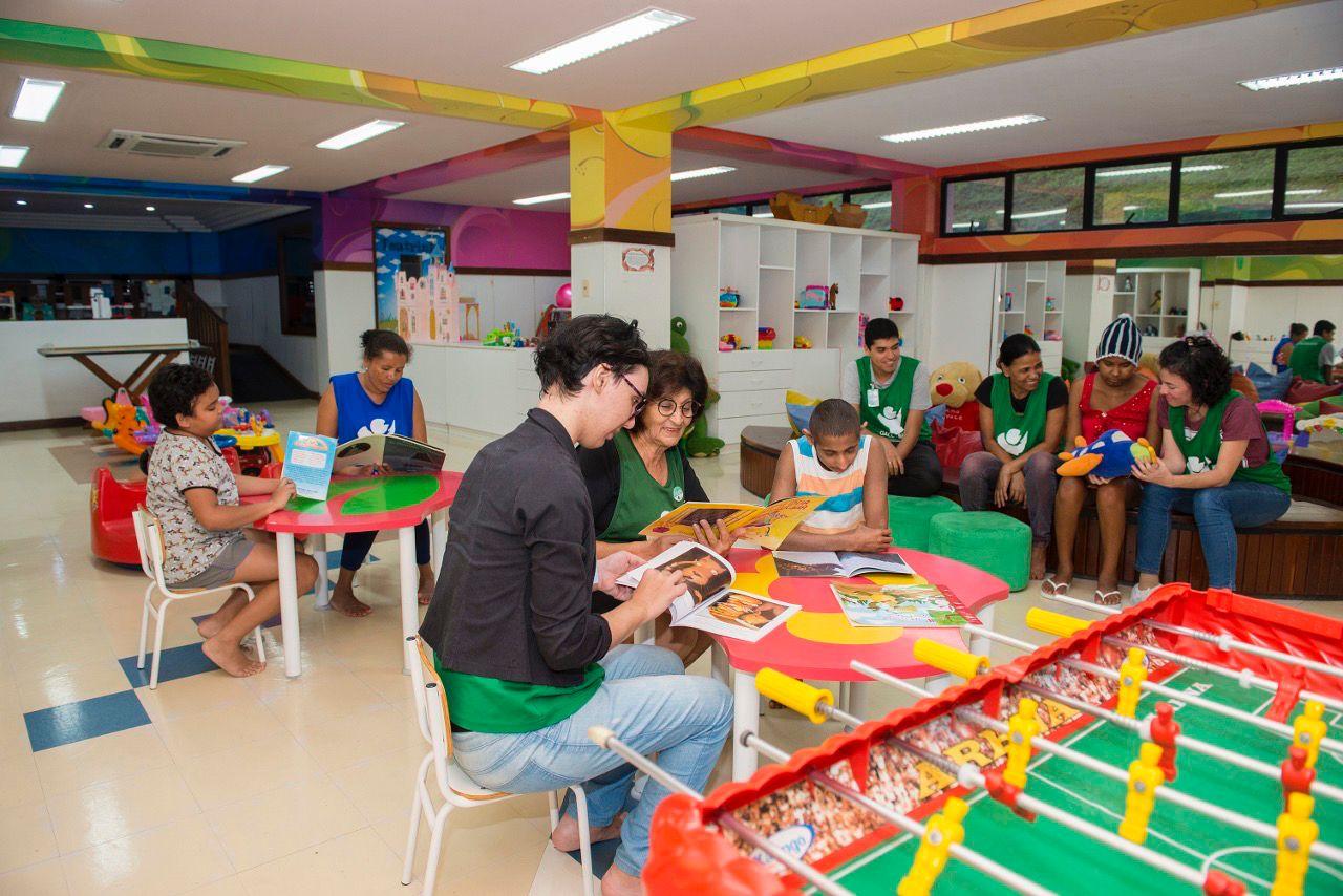 Agência se une a shopping da capital e realiza campanha para presentear mães do GACC-BA