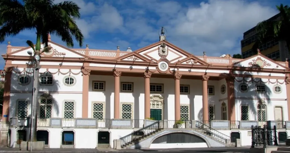 Associação Comercial da Bahia (ACB) celebra 212 anos de atuação e empossa nova diretoria com enfoque na saúde pública