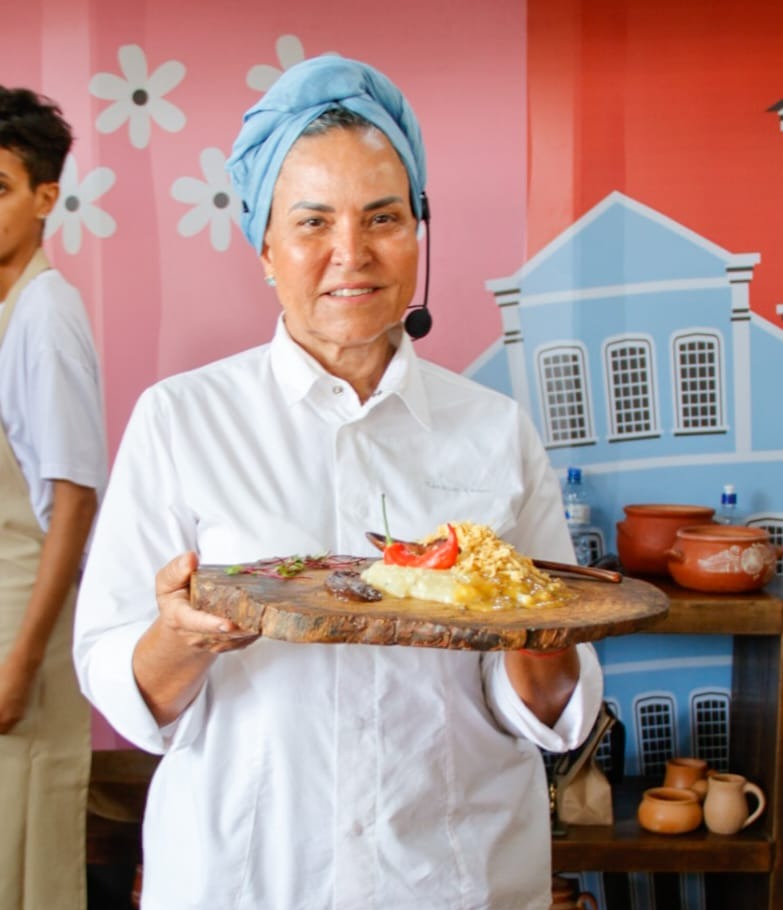 Chef Tereza Paim fisgou o paladar da plateia da Cozinha Show do Tempero Bahia