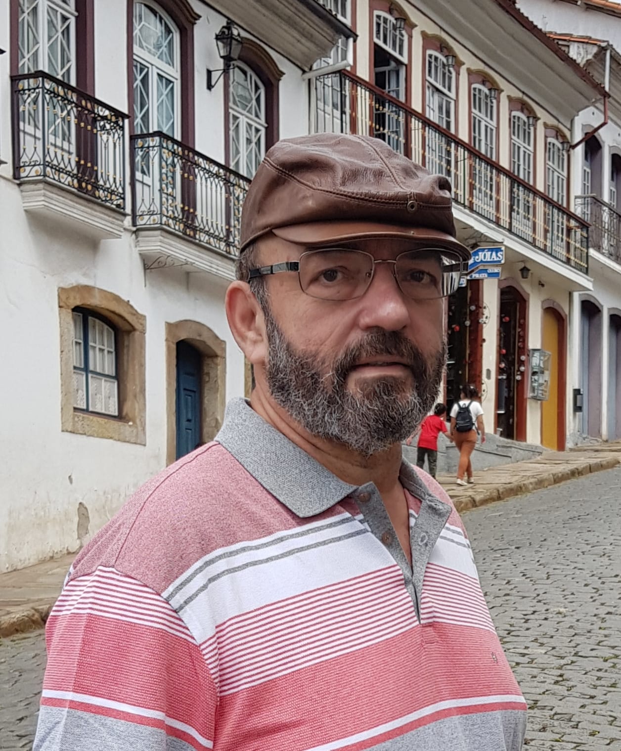 Novo livro do escritor baiano Alfredo Gonçalves é convite para mergulho na literatura fantástica