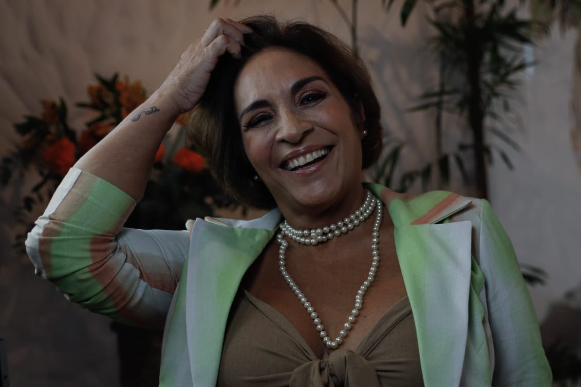 Dina Rachid estreia no A Tarde Play com o programa 5 Sentidos