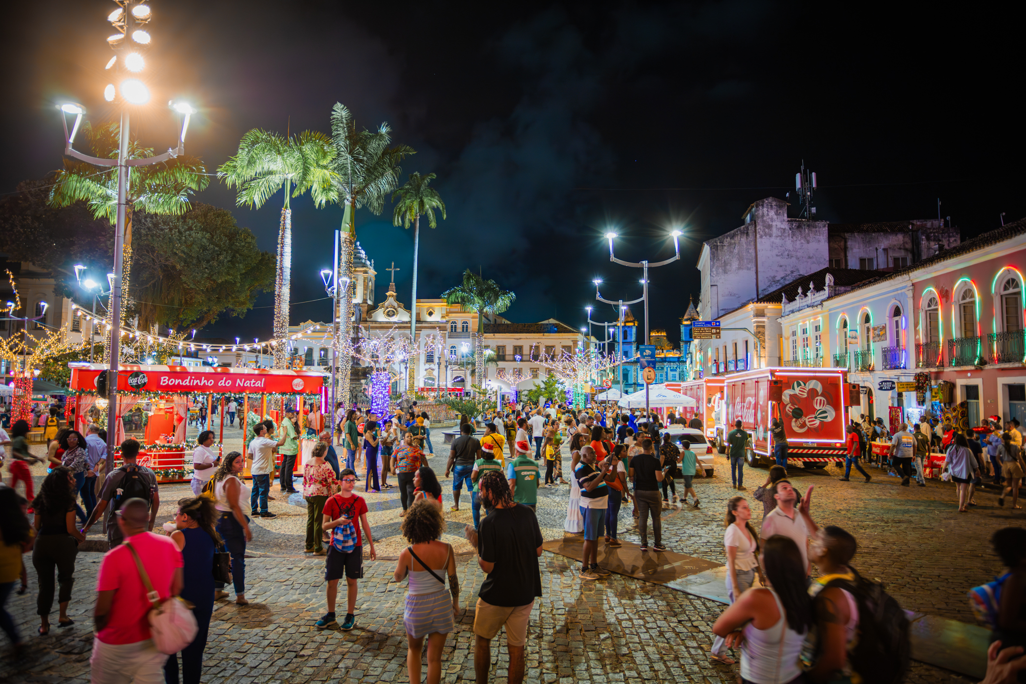 Natal Salvador encerra neste sábado (6) com Terno de Reis e show de Manu Dourado