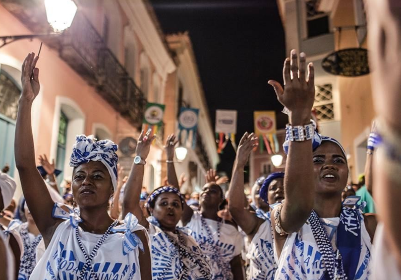 Mais de 30 grupos de afoxés desfilam no Pelourinho nesta sexta (5)