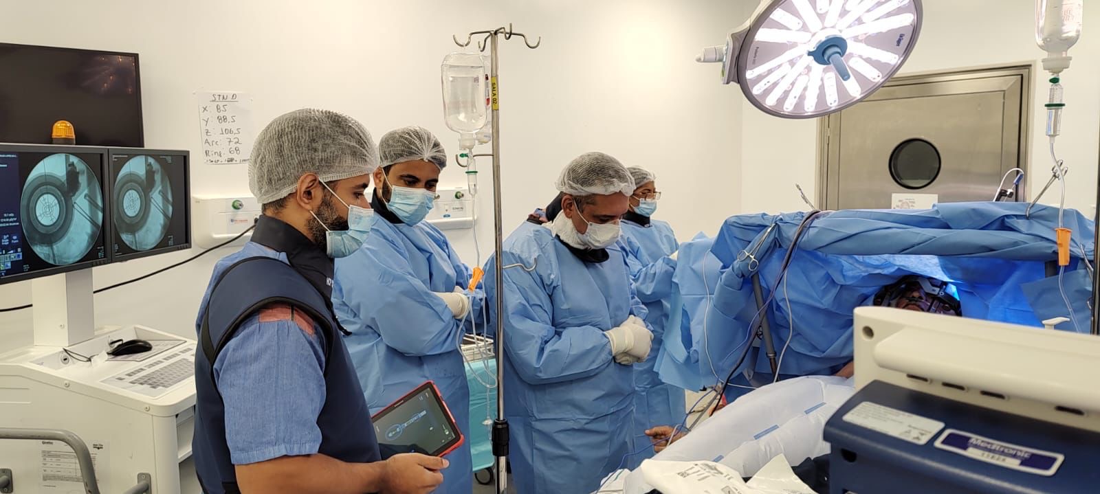 Cardio Pulmonar realiza cirurgia de implante cerebral que melhora sintomas em paciente de Parkinson