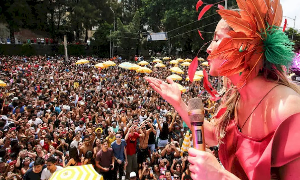 Com modelo importado da Bahia, 15 milhões de pessoas devem curtir o Carnaval em São Paulo