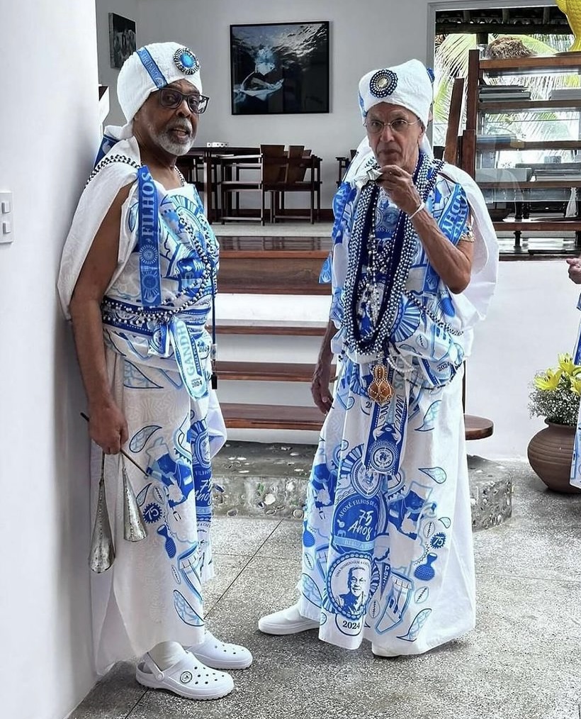 Filhos de Gandhy invade a avenida com tapete branco homenageando Caetano Veloso