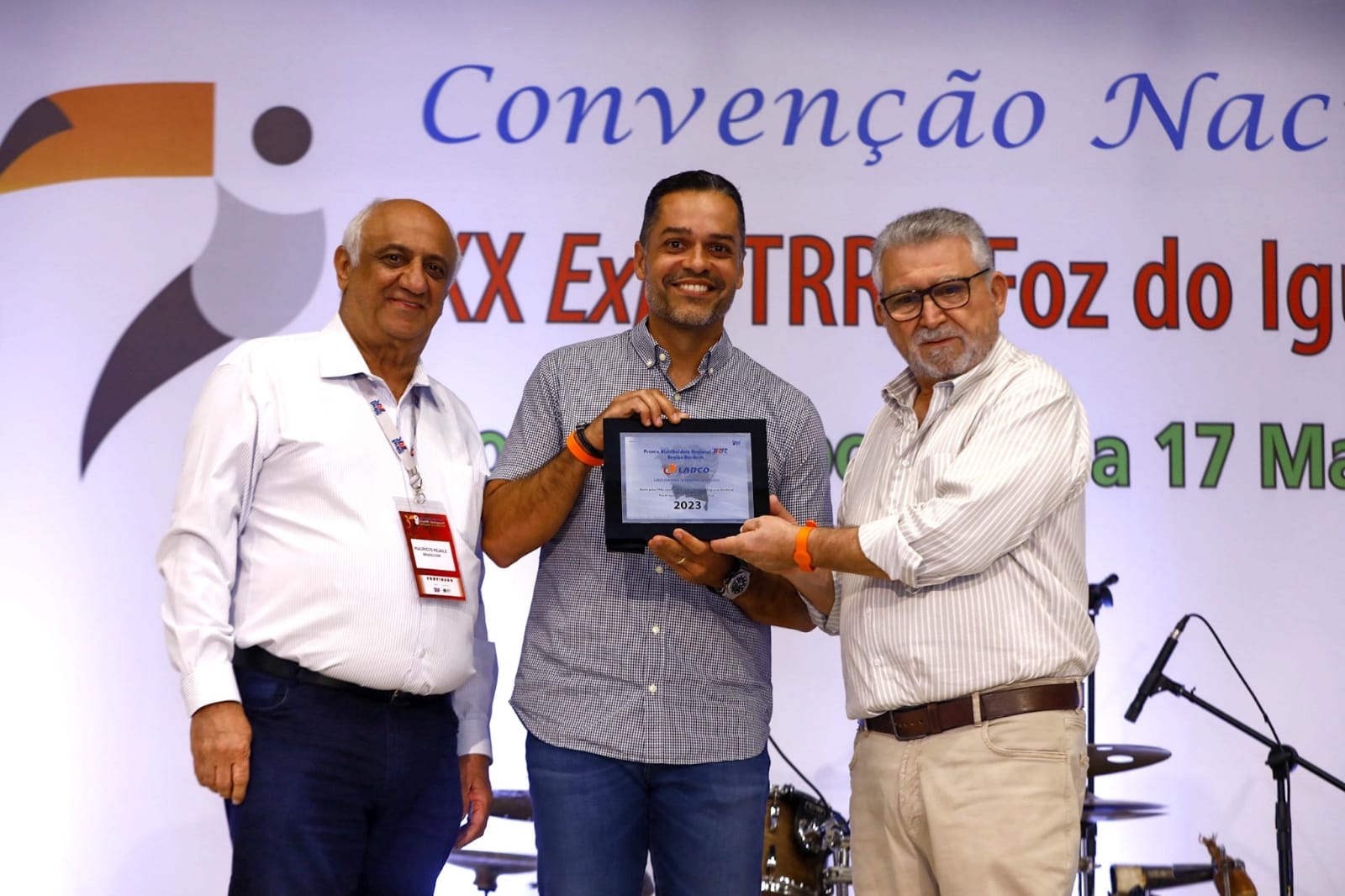 Empresa baiana é premiada como a melhor distribuidora do Nordeste