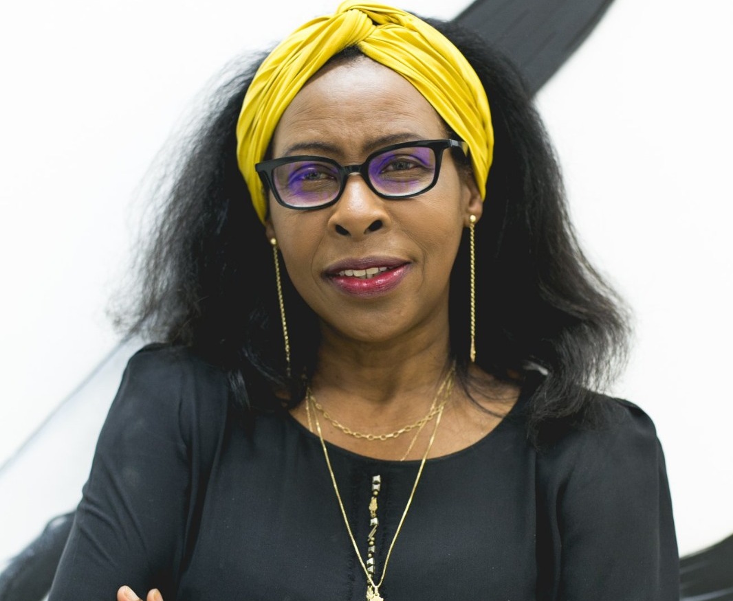 Scholastique Mukasonga, escritora de Ruanda, destaca-se na programação internacional da Bienal do Livro Bahia