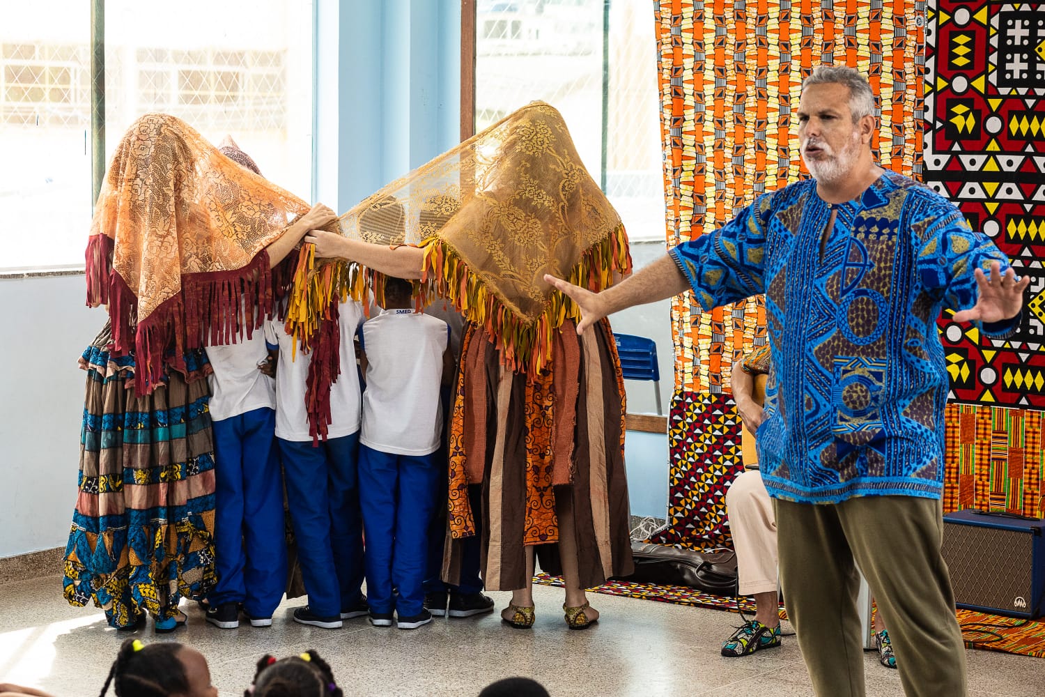 ‘Histórias Afro-Brasileiras’: projeto percorre escolas, Terreiro do Gantois e o Teatro Sesi