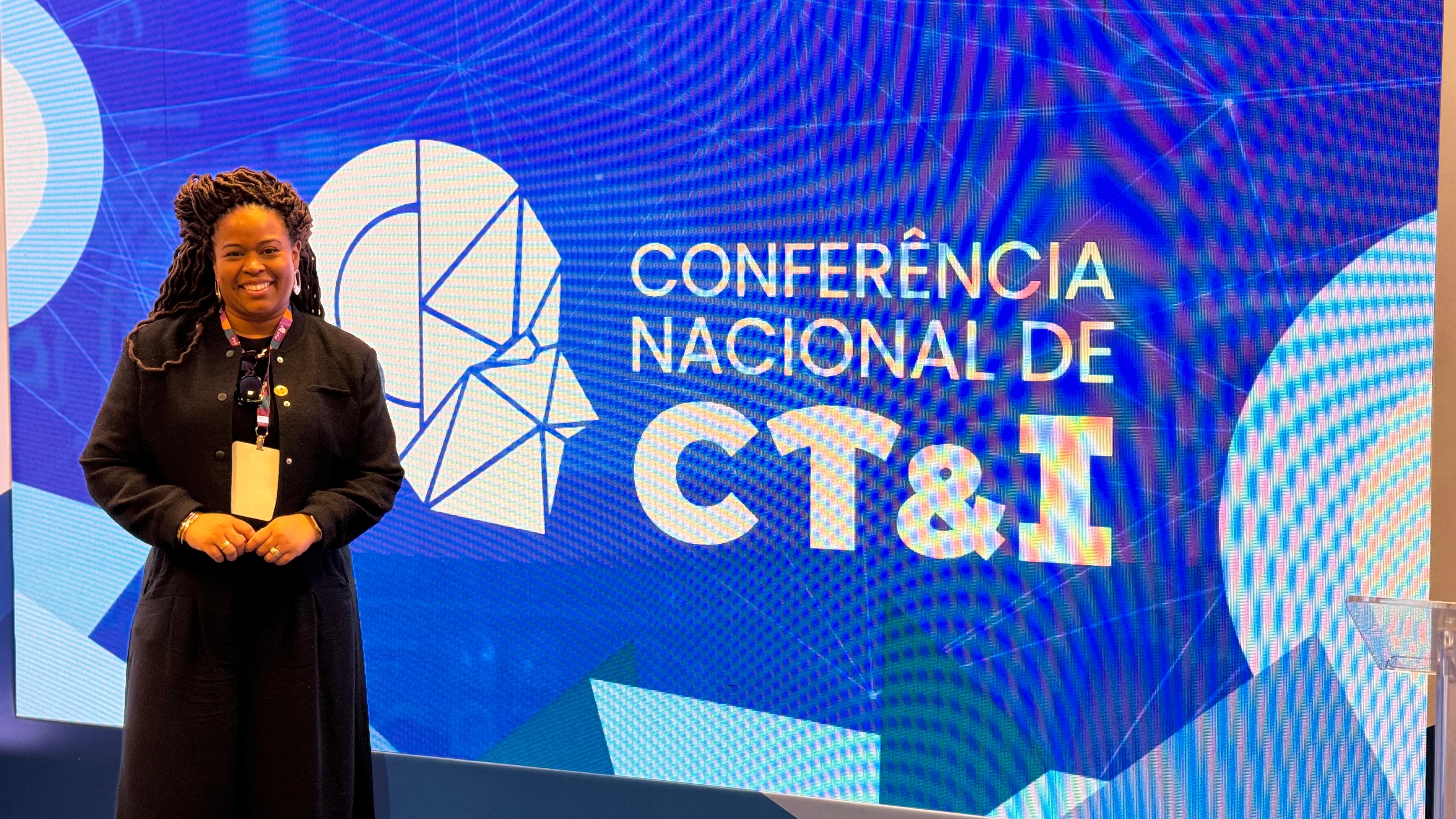 Pesquisadora Jaqueline Goes participa da 5ª Conferência Nacional de Ciência e Tecnologia em Brasília