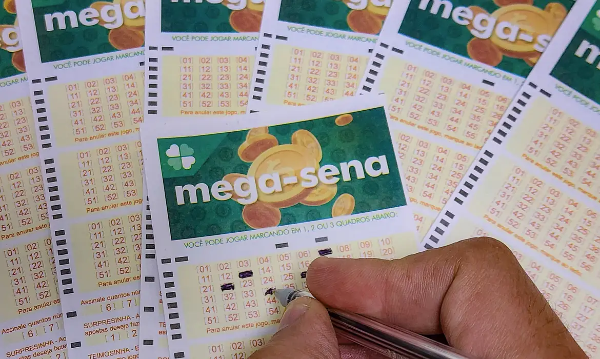 Mega-Sena acumula e prêmio deste sábado chega a R$ 55 milhões