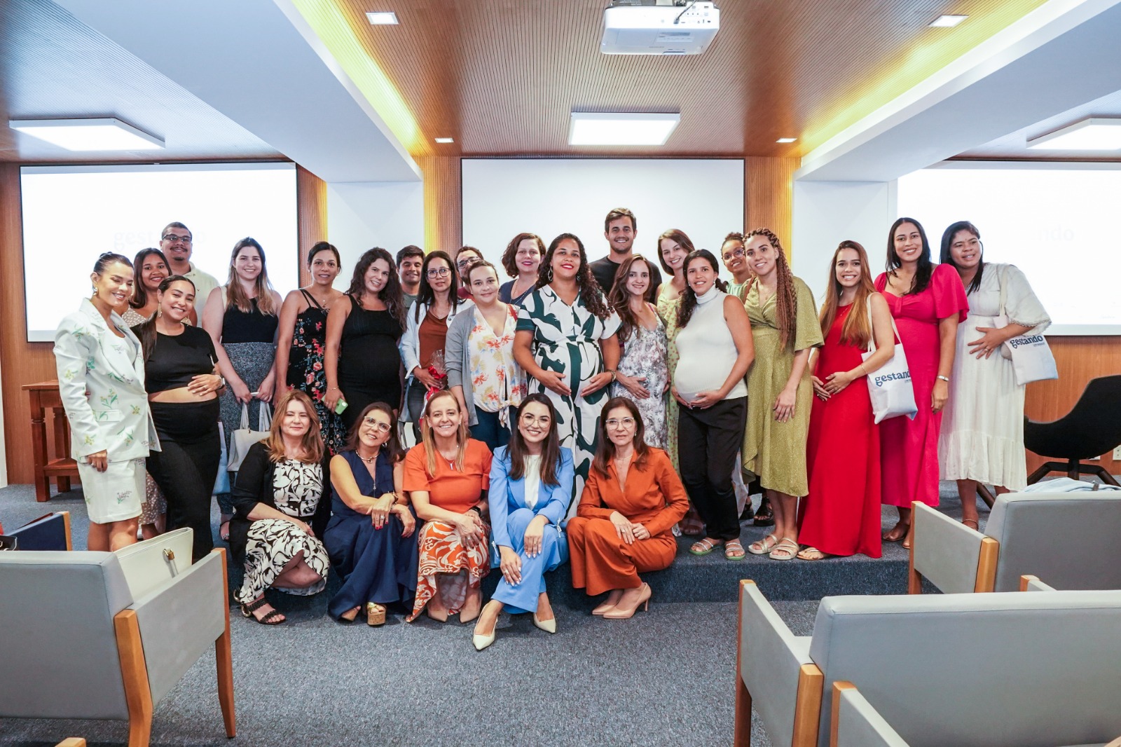 Evento celebra o Dia da Gestante com palestras e sorteios em Salvador