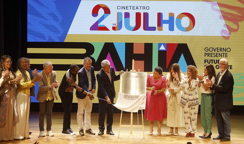 Governo do Estado inaugura CineTeatro 2 de Julho após requalificação