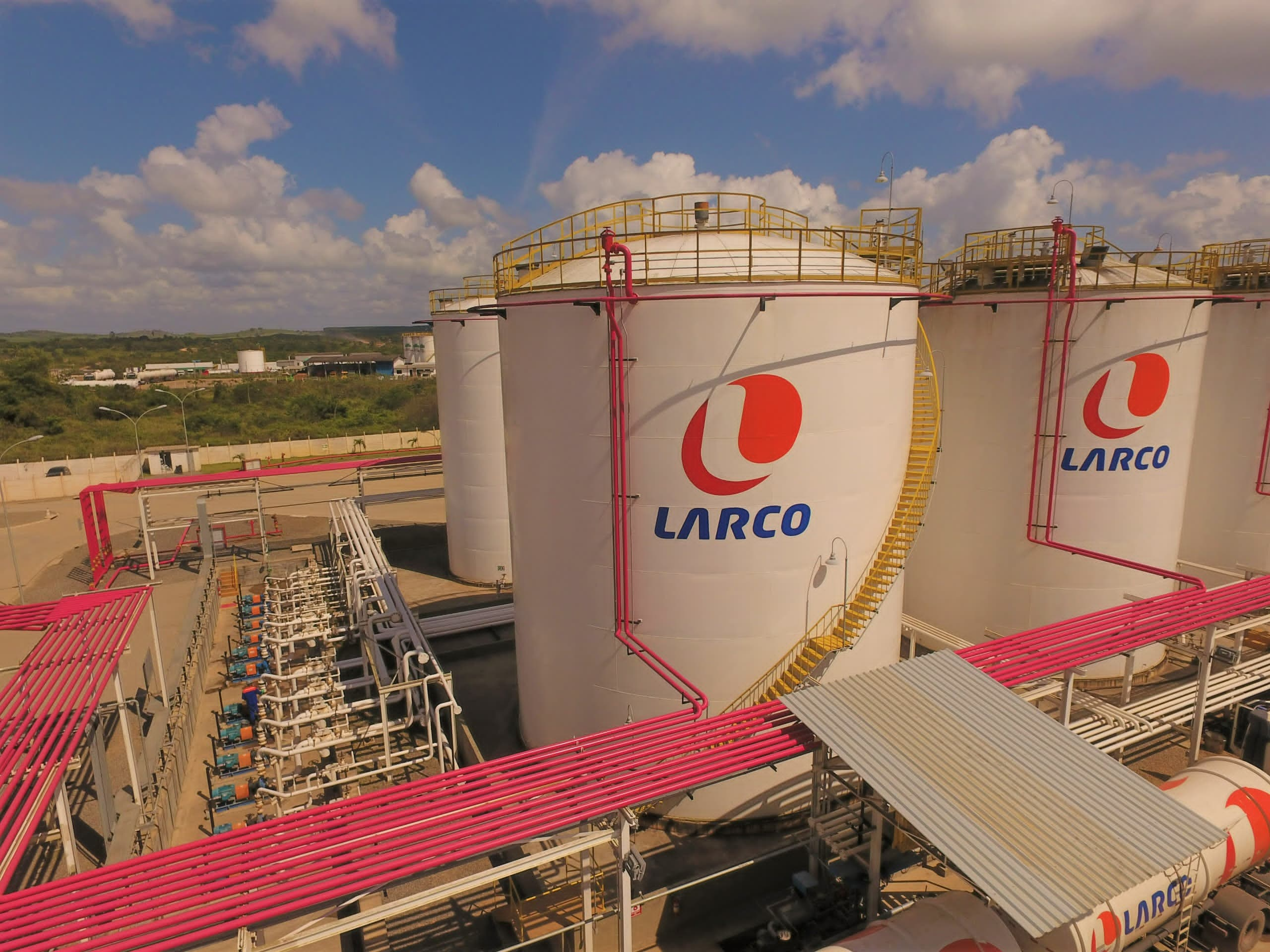 Larco Petróleo atinge marco histórico com recorde de 300 milhões de litros vendidos em julho