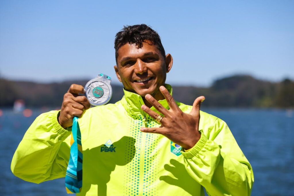 Isaquias Queiroz encerra Campeonato Brasileiro de Canoagem Velocidade com seis ouros