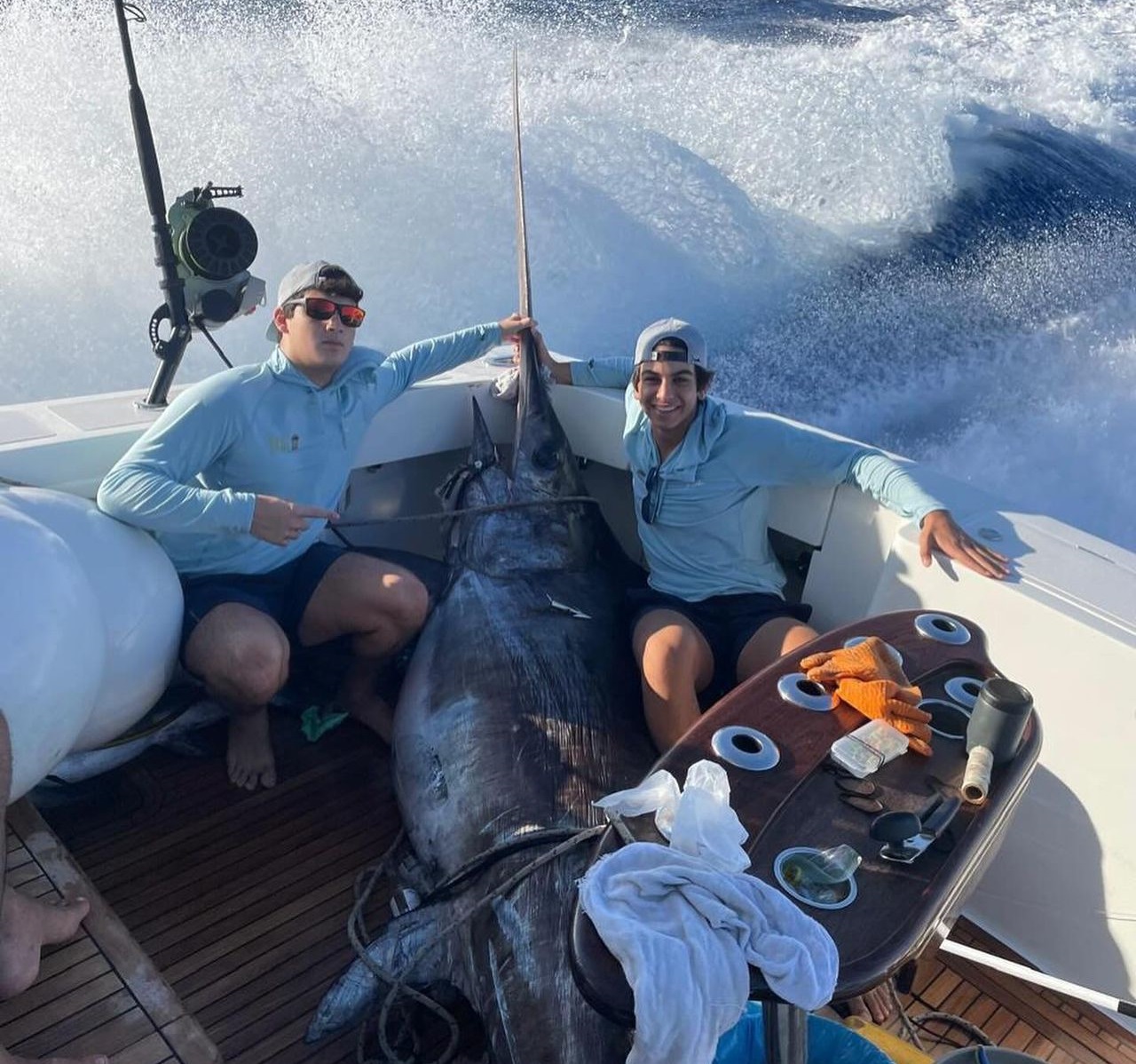 Maraú faz história com captura recorde: Swordfish de 282 kg é o maior peixe da história em competição no mundo