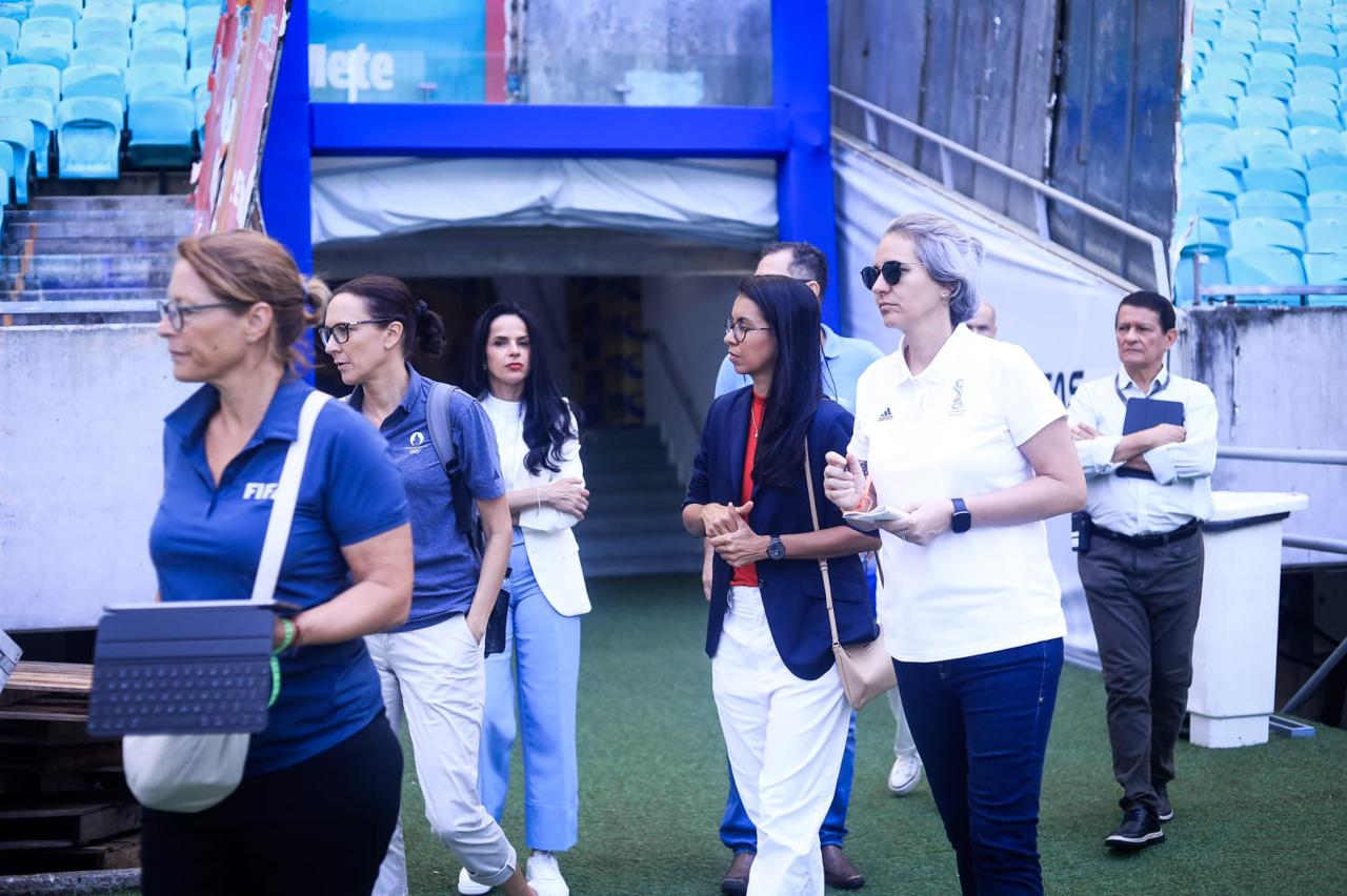 FIFA realiza inspeção na Arena Fonte Nova para avaliar cidades-sede da Copa do Mundo Feminina de 2027