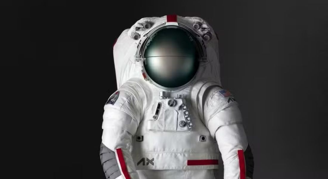 Prada revela traje espacial inovador para missão Artemis III da Nasa