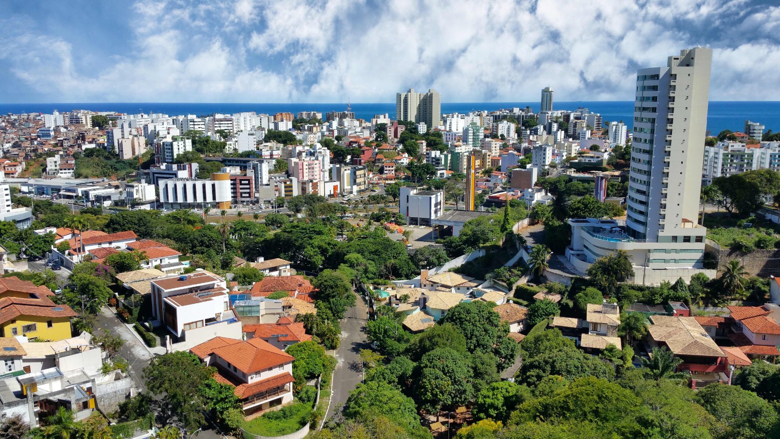 Mercado imobiliário baiano registrou crescimento de 38% em lançamentos, com quase 8 mil unidades lançadas