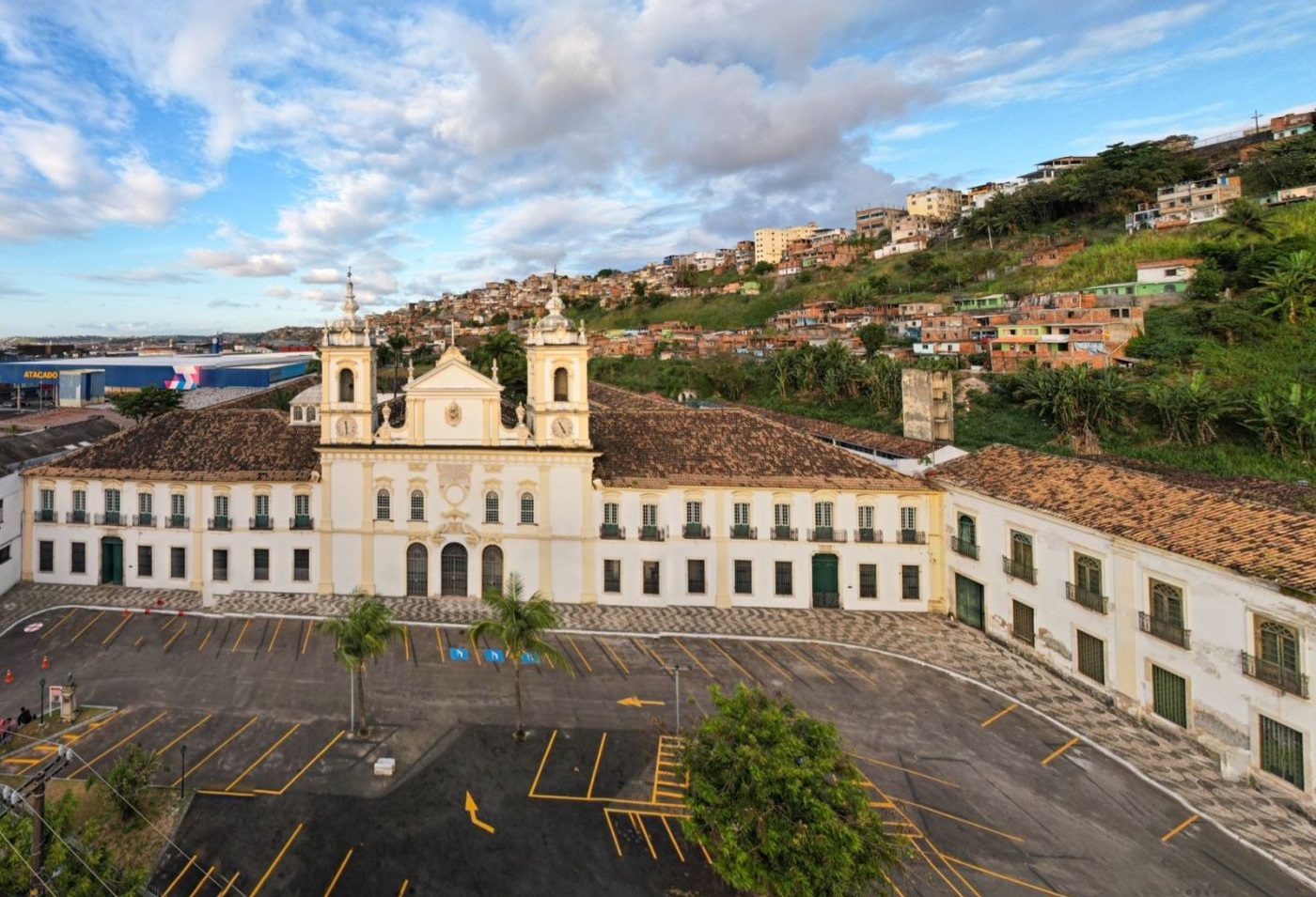 Alô Alô Bahia celebra 15 anos com festa em Salvador e show de Gilberto Gil