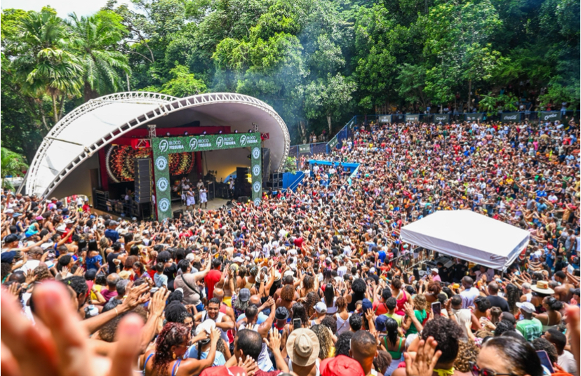 Tomate e Filhos de Jorge reúnem 20 mil pessoas no Parque da Cidade em prévia do Carnaval