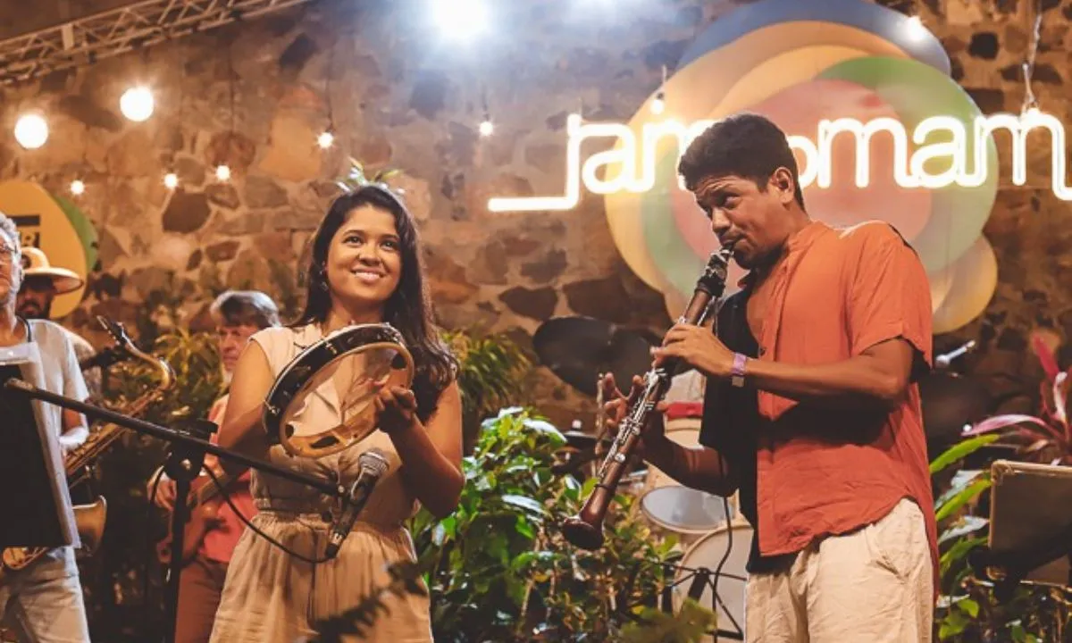 Agenda Cultural Salvador: Festival de Verão, Thiago Aquino e Mãeana agitam o fim de semana