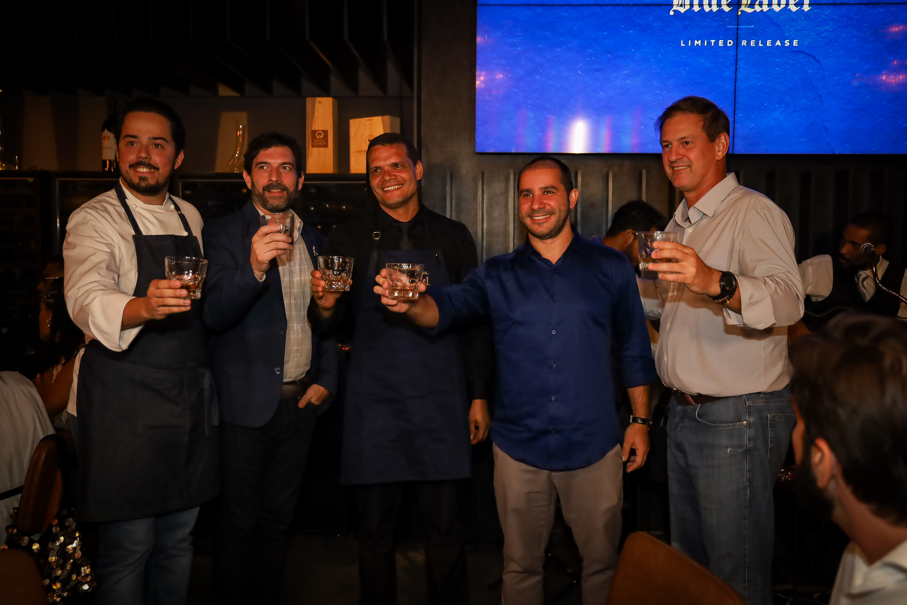 The Latvian promove jantar exclusivo com Johnnie Walker Blue Label em Salvador