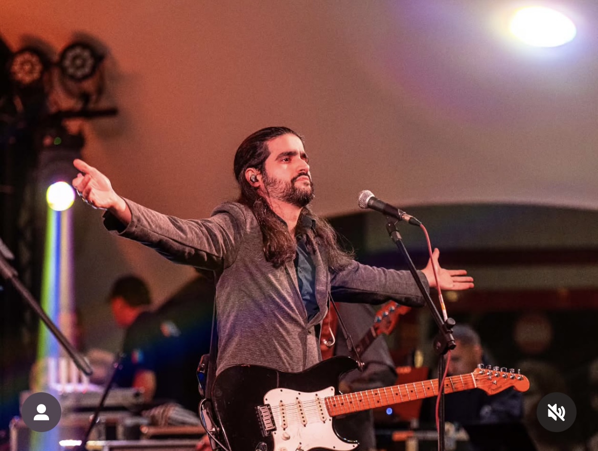 Eric Assmar encerra fevereiro no Purgatório Sounds com noite de blues e coquetelaria de alto nível