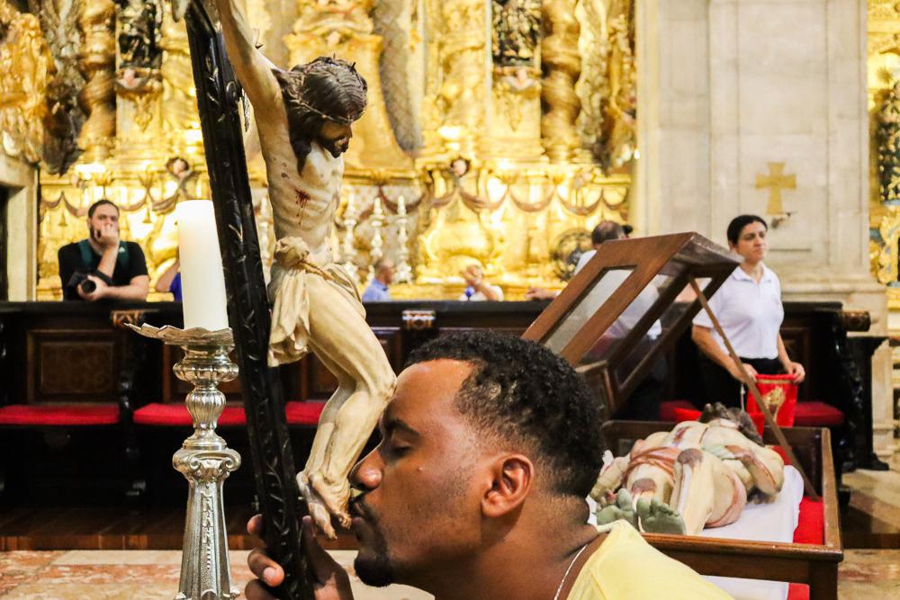 Cardeal Dom Sergio da Rocha conduz celebrações do Tríduo Pascal e Domingo da Páscoa na Catedral Basílica de Salvador