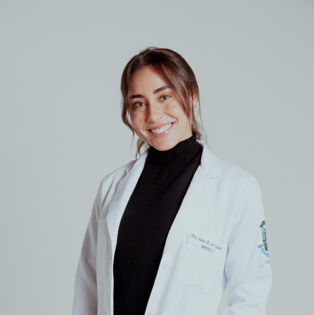 Médica baiana conclui especialização em Alergia e Imunologia Clínica pela USP